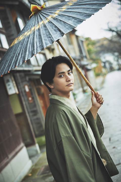 瀬戸利樹 セカンド写真集 Et Seto La 発売決定 5 8更新 News Topics 研音 Ken On 瀬戸利樹 セカンド写真集 Et Seto La 発売決定 5 8更新 News Topics 研音 Ken On
